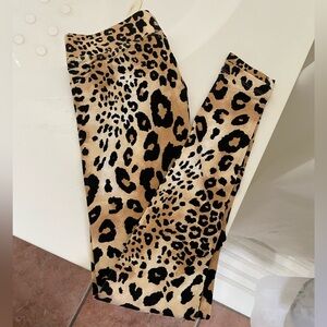 Forever 21 Leopard leggings